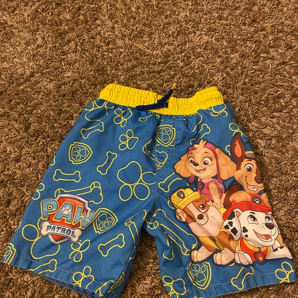 Paw Patrol Boys Rash Guard Set 4T - Picture 5 of 5